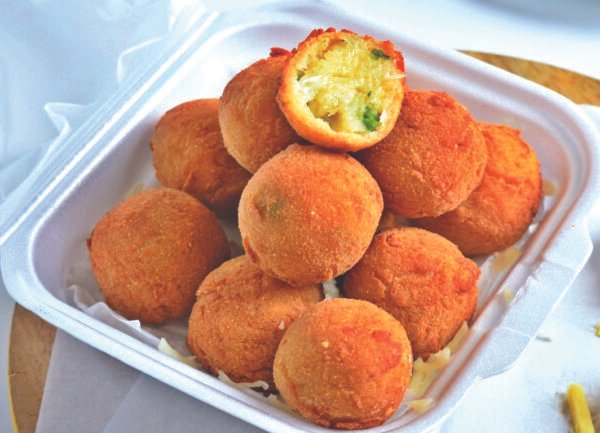 stuffed-cheas-ball